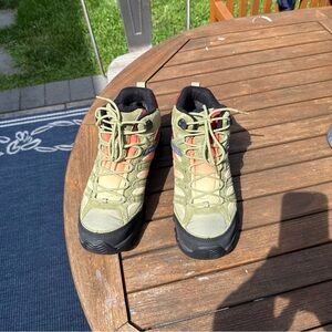 Merrell Green and Black Men's Boots